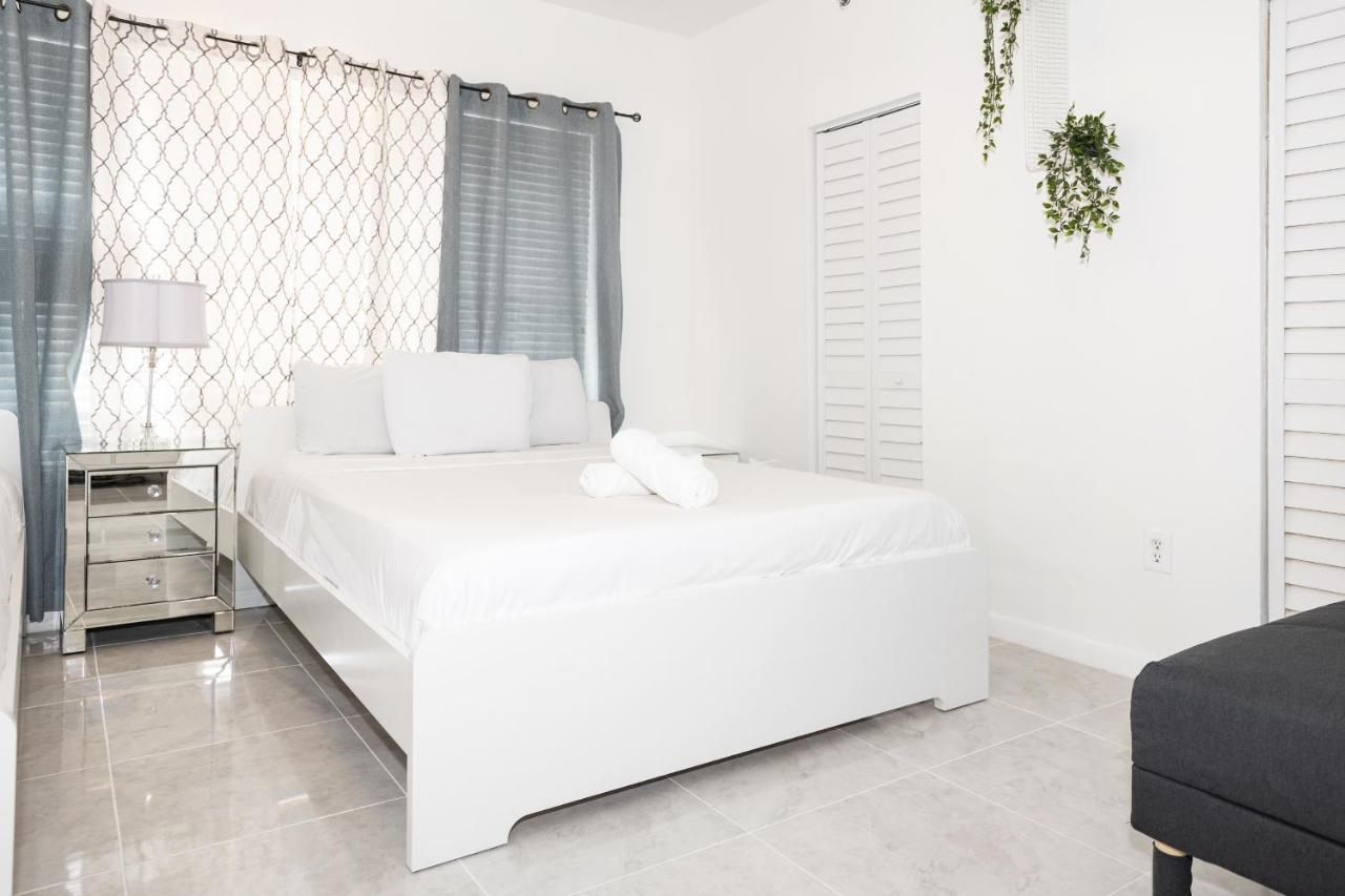 Apartments On Ocean Drive Miami Beach Esterno foto
